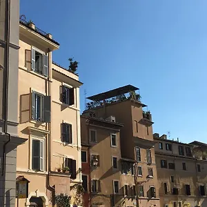Finestra Su Trastevere - 2*, Roma Italia